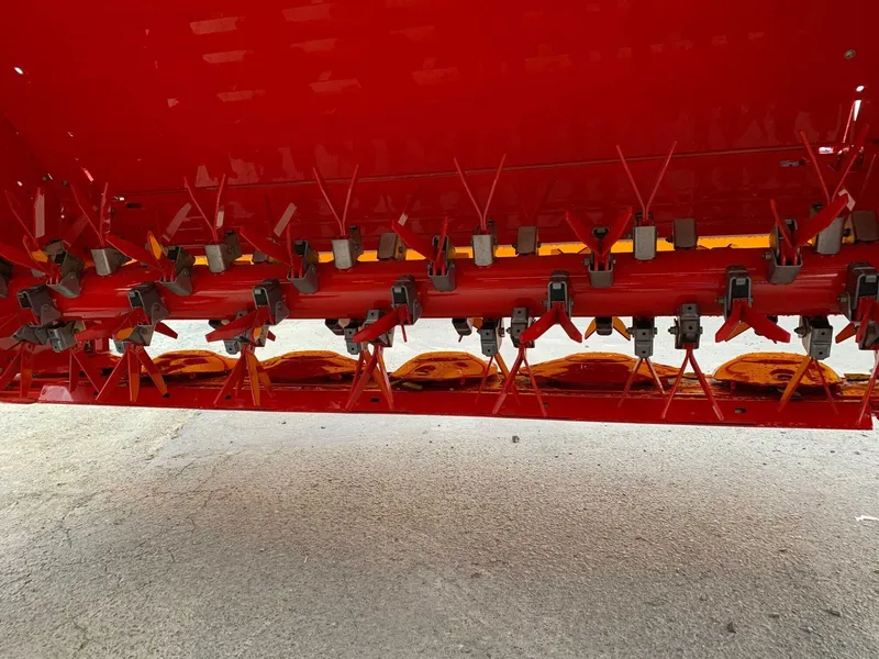 Poettinger Novacat 3007T-ED detail view 3