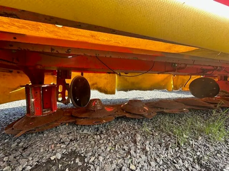 Poettinger A10 Triple Mowers detail view 6