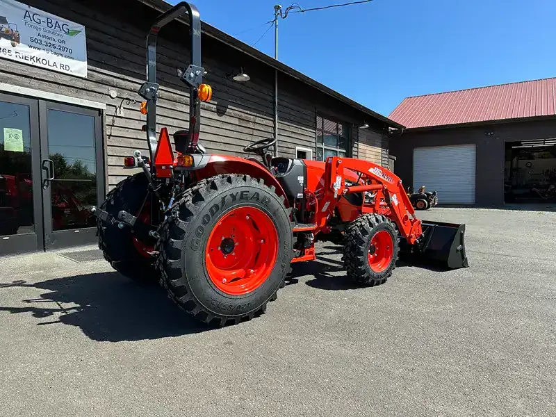 KIOTI DK4720SE HST detail view 5