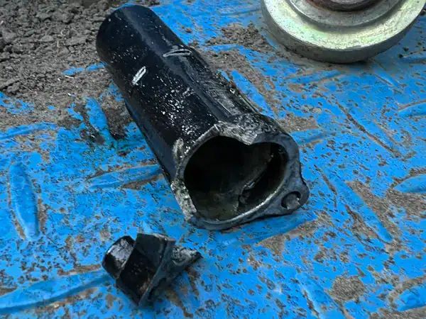 broken detent cap XCAP210725