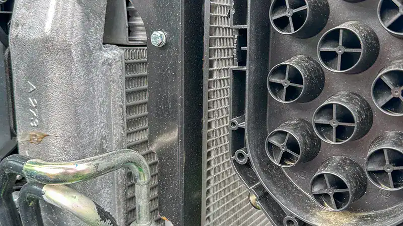 radiator and condenser in tractor